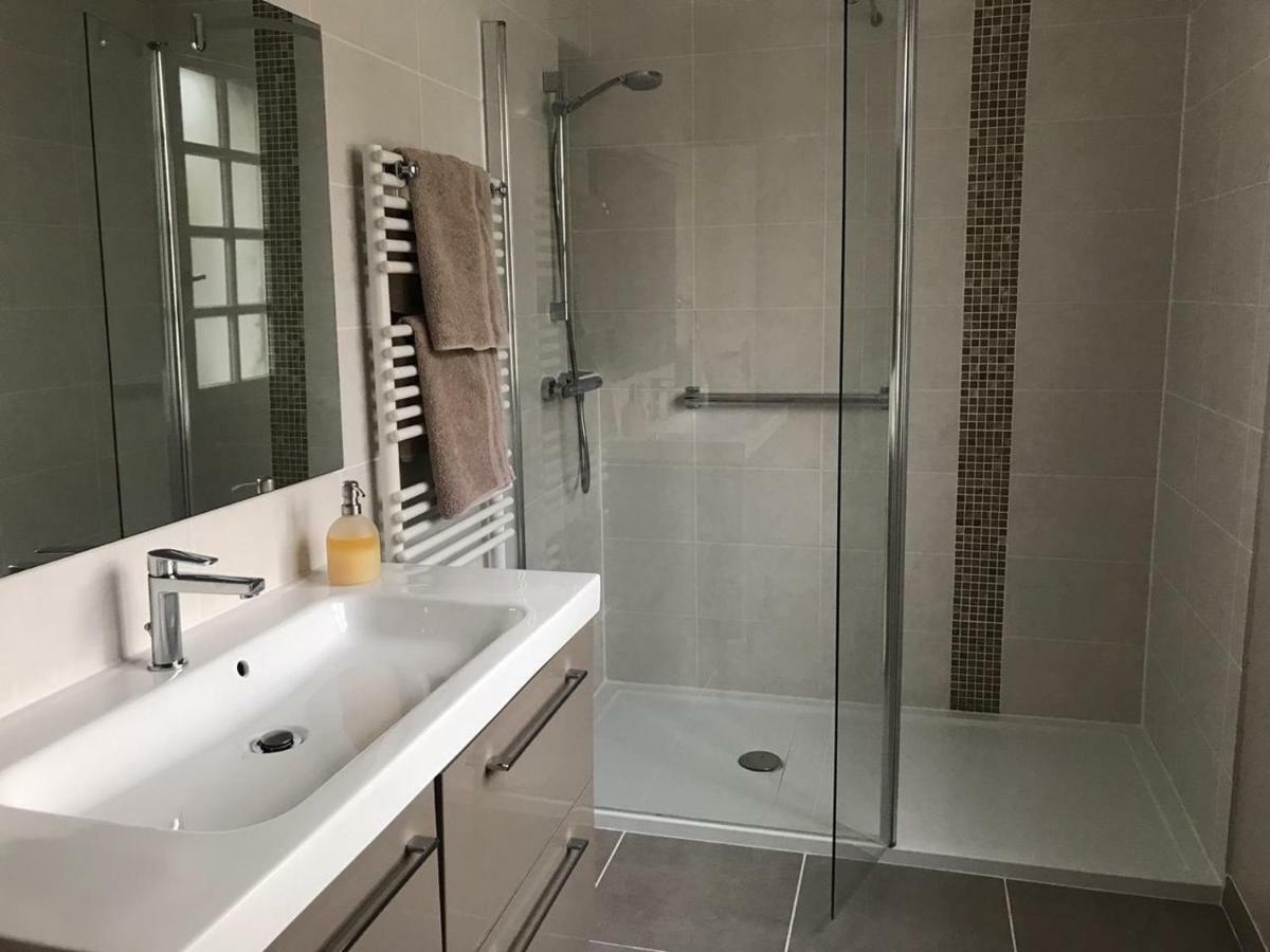 La Tour De Saint Cyr Bed and Breakfast Buitenkant foto